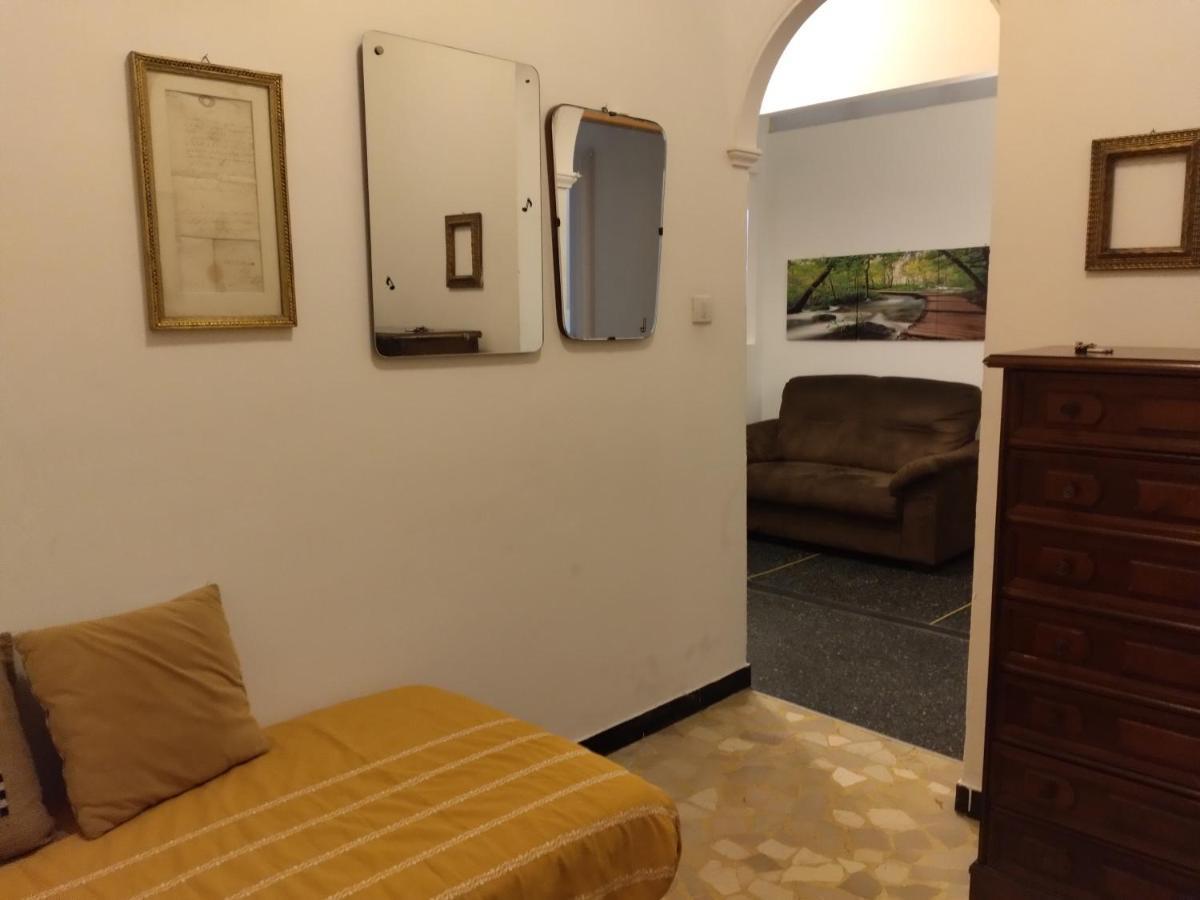 Trilocale Cecilia'S Studio Genua Zewnętrze zdjęcie