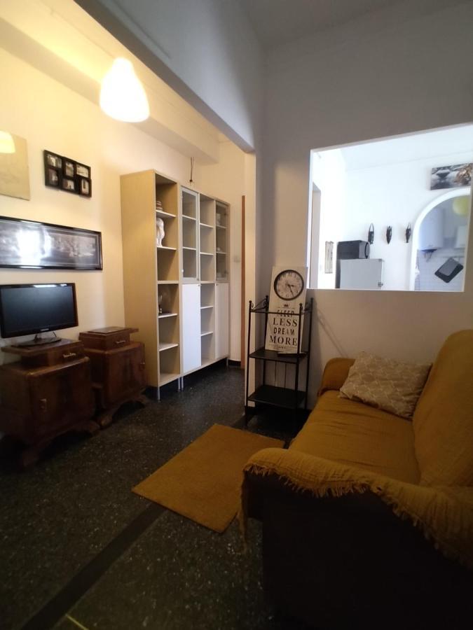 Trilocale Cecilia'S Studio Genua Zewnętrze zdjęcie
